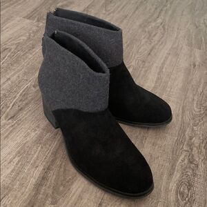 TOMS ankle Boots. NEW